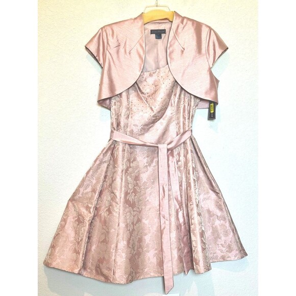 Jessica Howard Dress Womens 2 Pieces 14 Pink Fit & Flare Belted, Beaded, Jacket - Picture 1 of 12